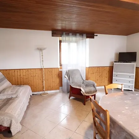 Tatil Evi Au Calme Avec Jardin Pres Des Volcans D'auvergne, 2 Chambres, Proche Activites Nature, Animaux Admis - Fr-1-742-426 *